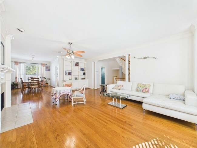 Building Photo - 3811 Jack St