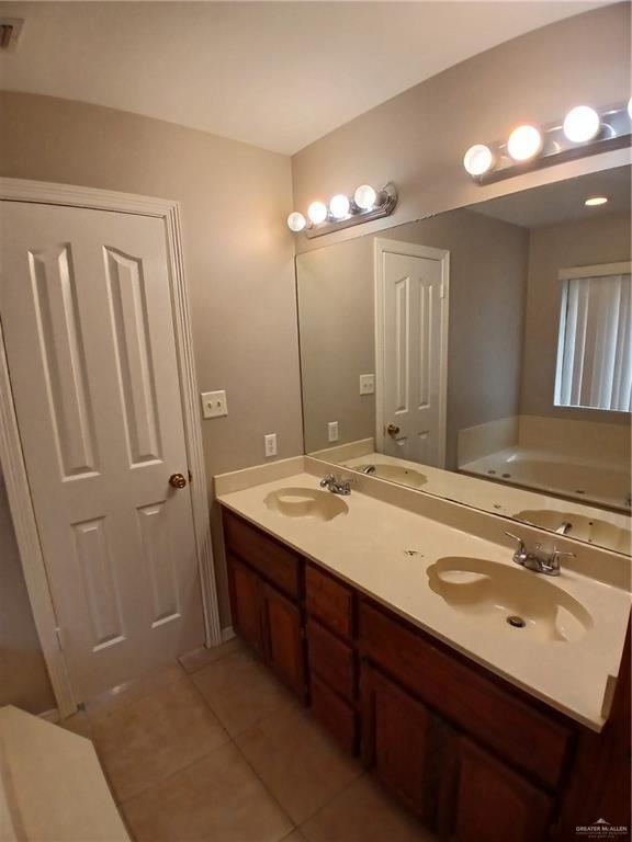 Building Photo - 19 Ginger Ave