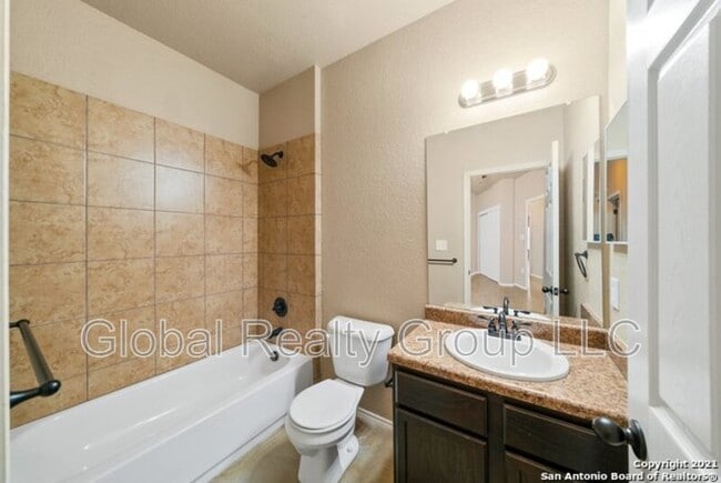 Building Photo - 1534 Lahn Rd