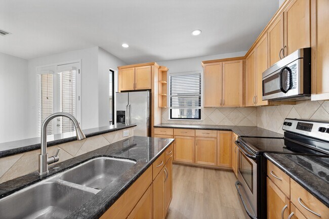 Building Photo - 2315 McIlhenny St