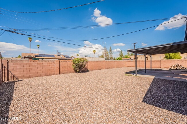 Building Photo - 2732 W Tuckey Ln