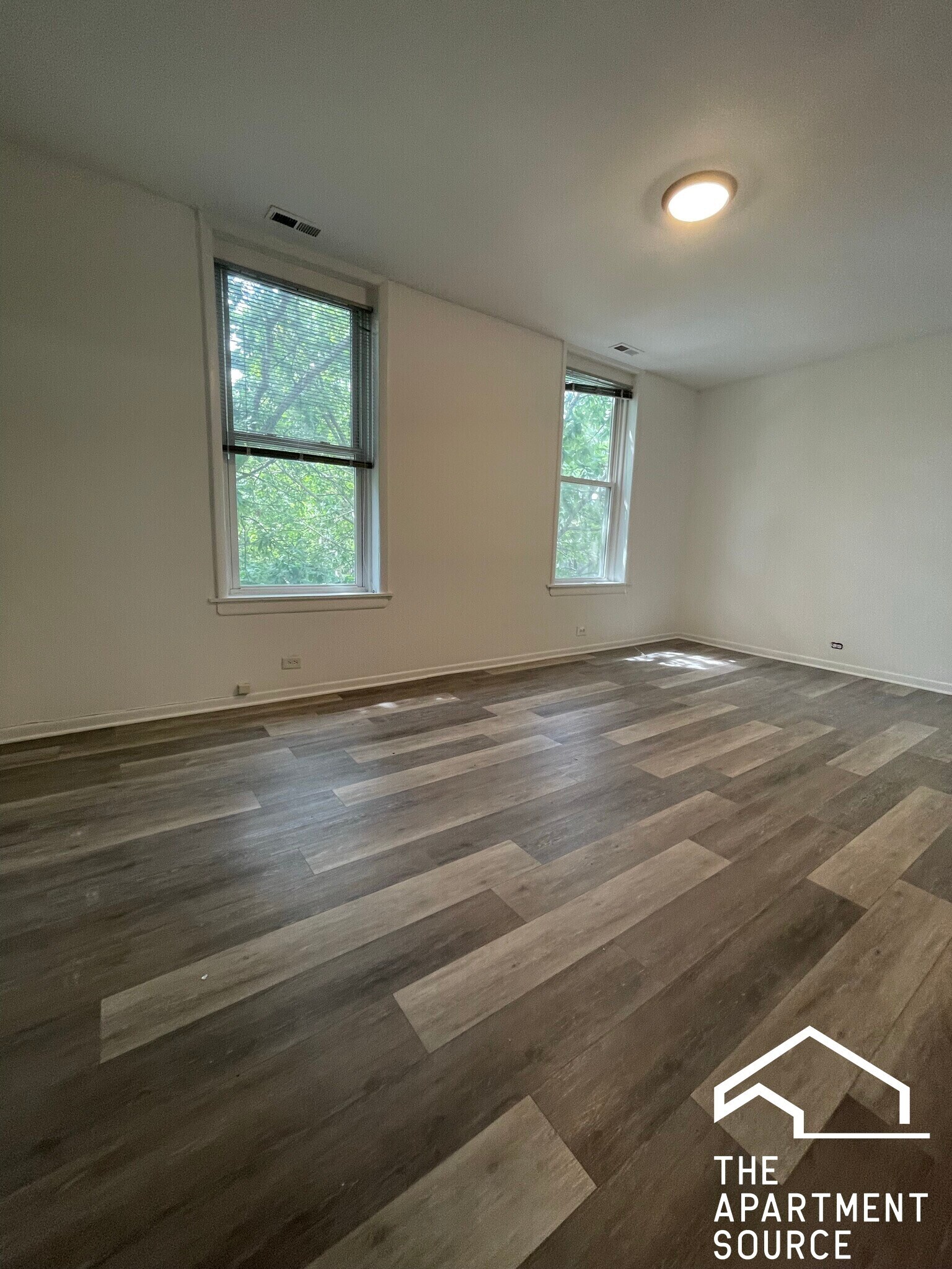 Building Photo - 1844 W Henderson St