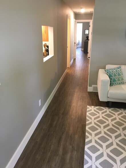 Building Photo - 808 Livingston St