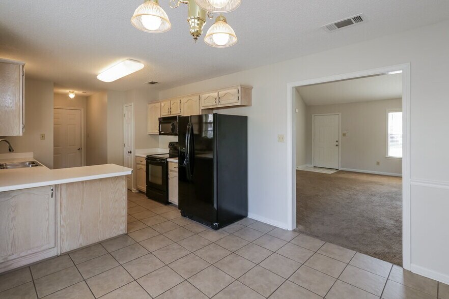 Building Photo - 3102 Valley Green Ln