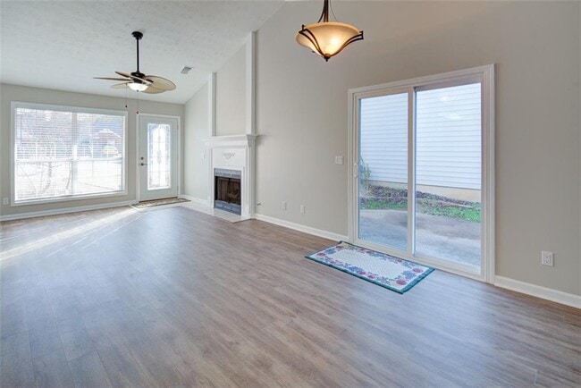 Building Photo - 1109 Rook Pl
