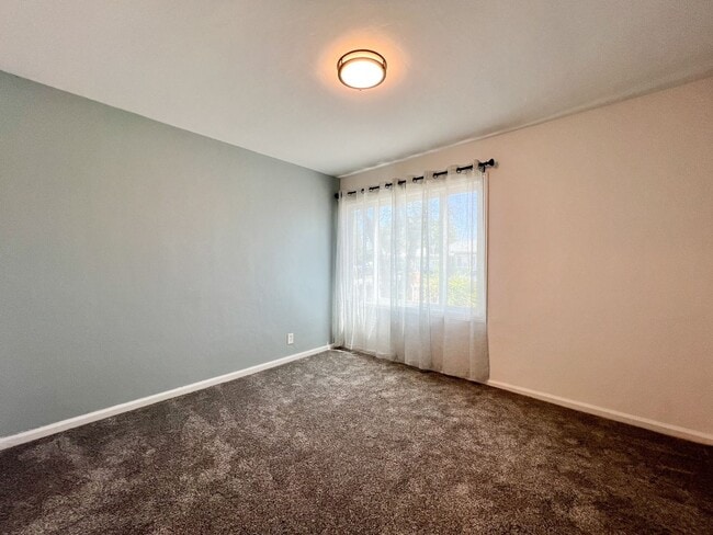 Building Photo - Charming Westwood Cottage in the Heart of Napa