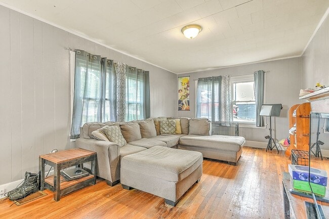 Building Photo - Charming 2BR House in Kingsport