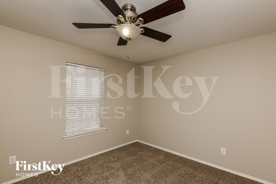 Building Photo - 8825 Quarry Ridge Trail