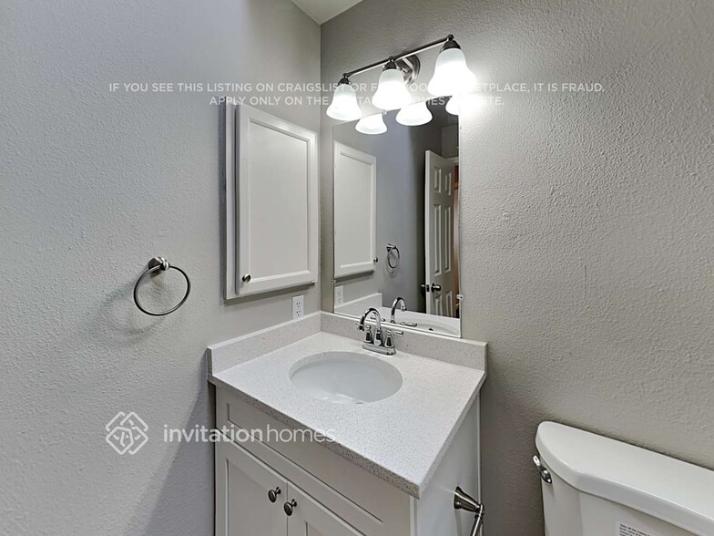 Building Photo - 1452 Canoe Creek Dr N