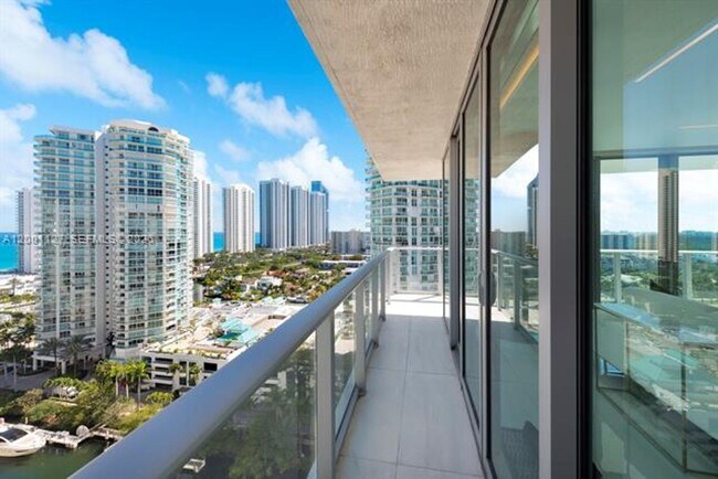 Building Photo - 300 Sunny Isles Blvd