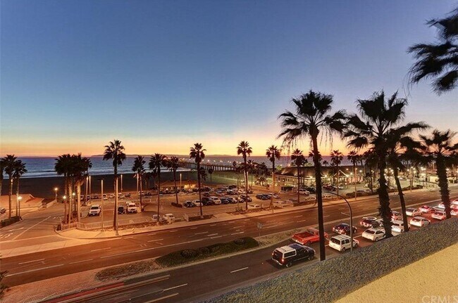 Building Photo - 200 E Pacific Coast Hwy