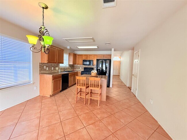 Building Photo - 17525 Tobermory Dr