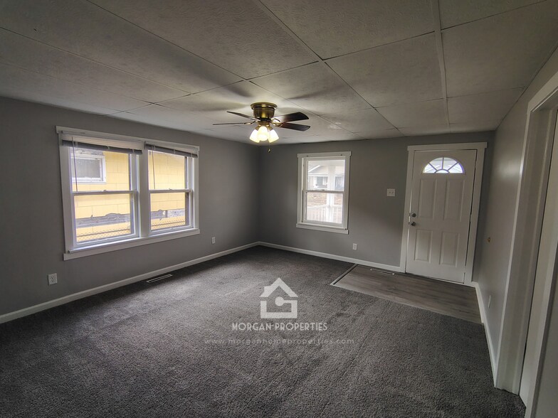 Building Photo - 2322 S Mulberry St