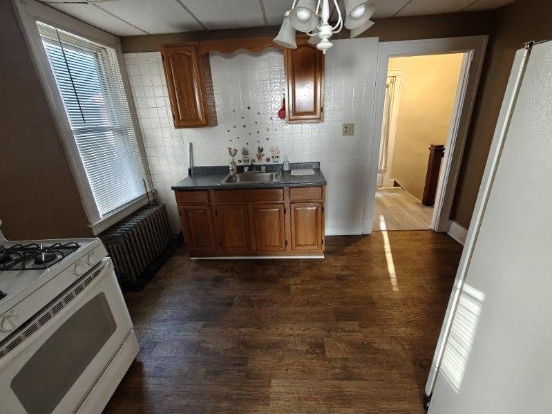 Building Photo - 838 Hemlock Way
