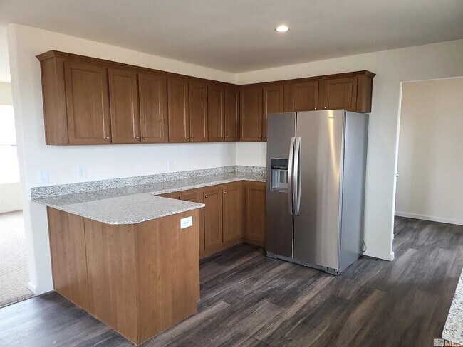 Building Photo - Spacious 3-Bedroom Home on 1.35 Acres with Valley Views – Dayton, NV