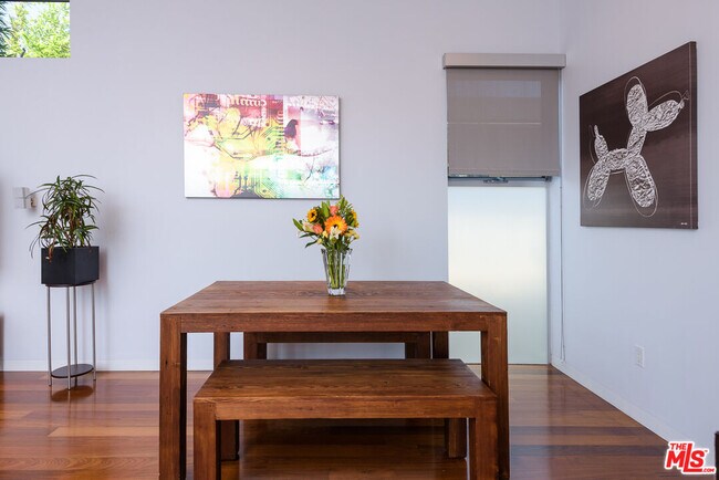 Building Photo - 1513 Orange Grove Ave