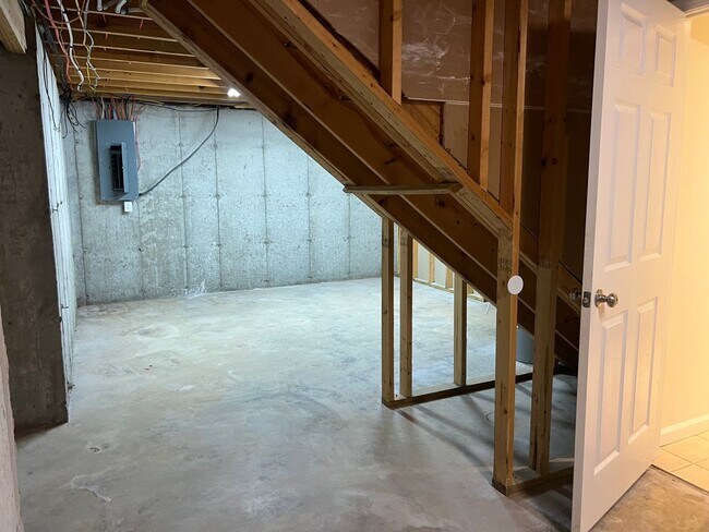 Building Photo - 11183 Cumberland Gap Dr