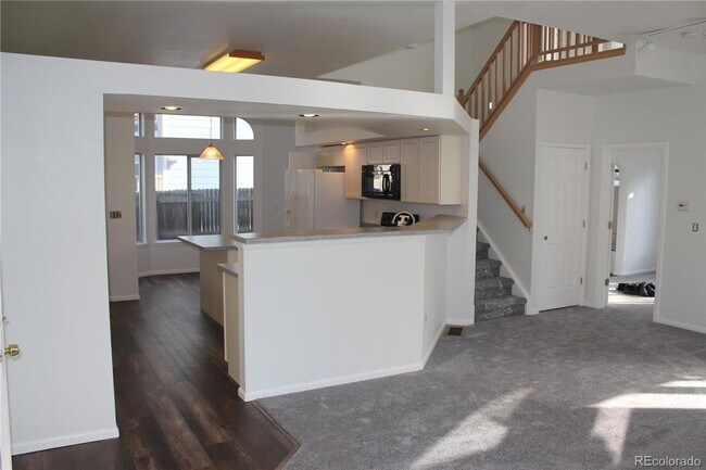 Building Photo - Home in Saddlebrook, Parker!