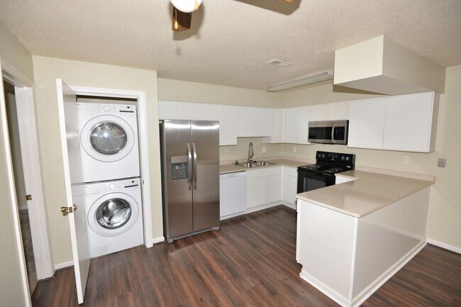 Building Photo - 1150 Ocean Pebbles Way