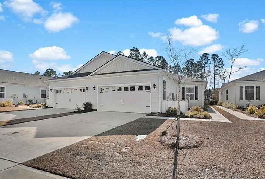 Building Photo - 139 Holloway Hl