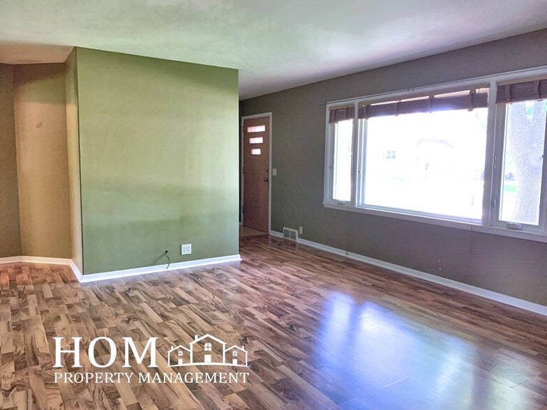Building Photo - 109 Pfau St