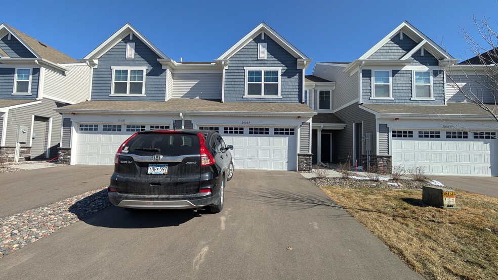 Building Photo - 20065 62nd Pl