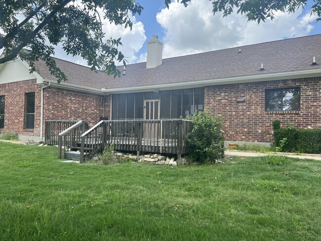 Building Photo - 1661 FM93