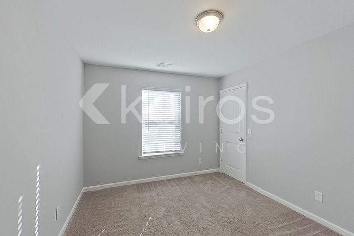 Building Photo - 102 Ebenezer Blf Wy