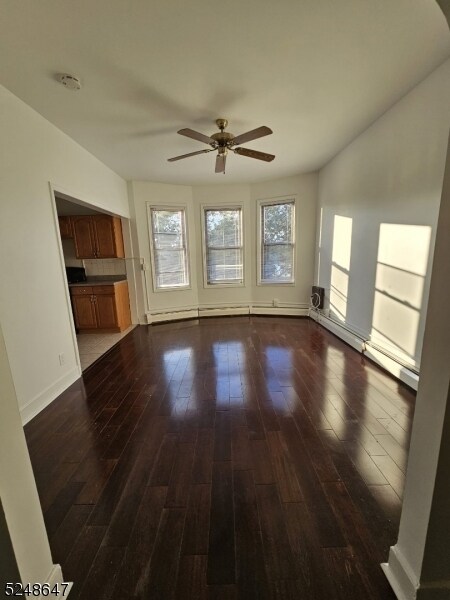 Building Photo - 916 Broadway