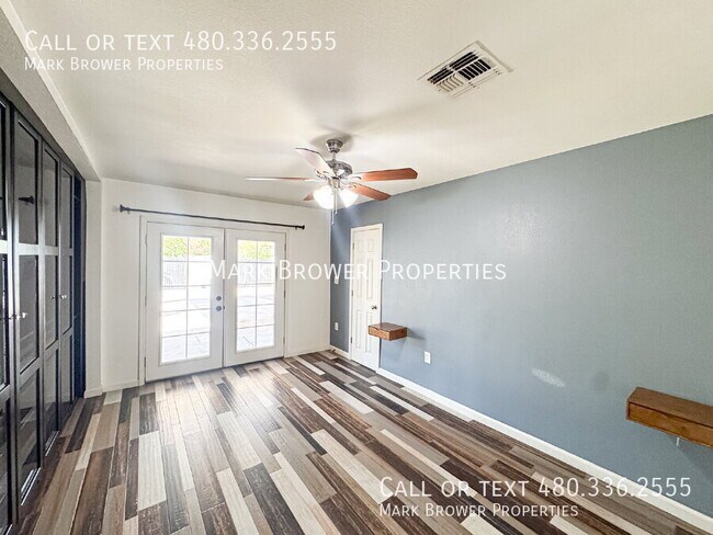 Building Photo - 1230 E Almeria Rd