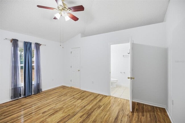 Building Photo - 38 Bud Field Dr