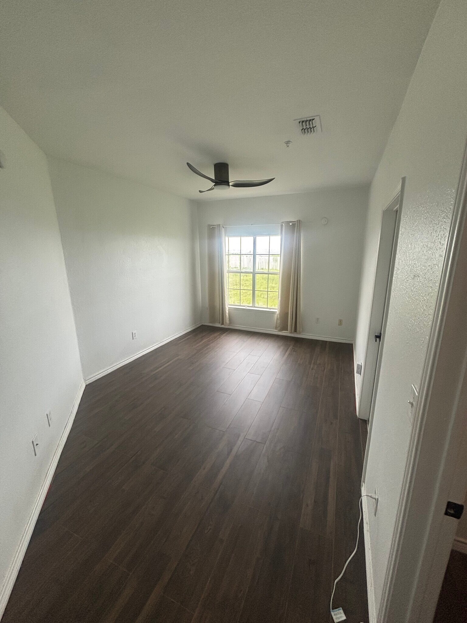Building Photo - 4302 Bayside Village Dr