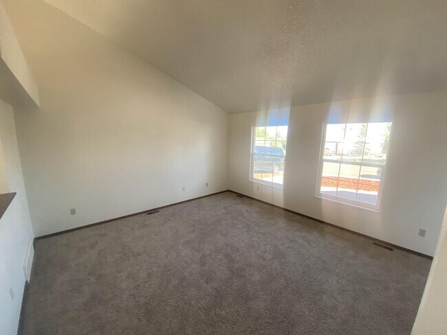 Building Photo - 4035 Scotch Pine Dr