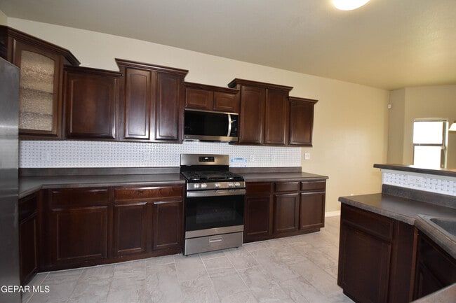 Building Photo - 14325 Navajo Point Dr