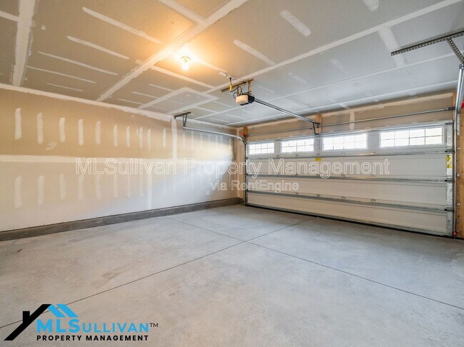 Building Photo - 1100 Crossvine Trl