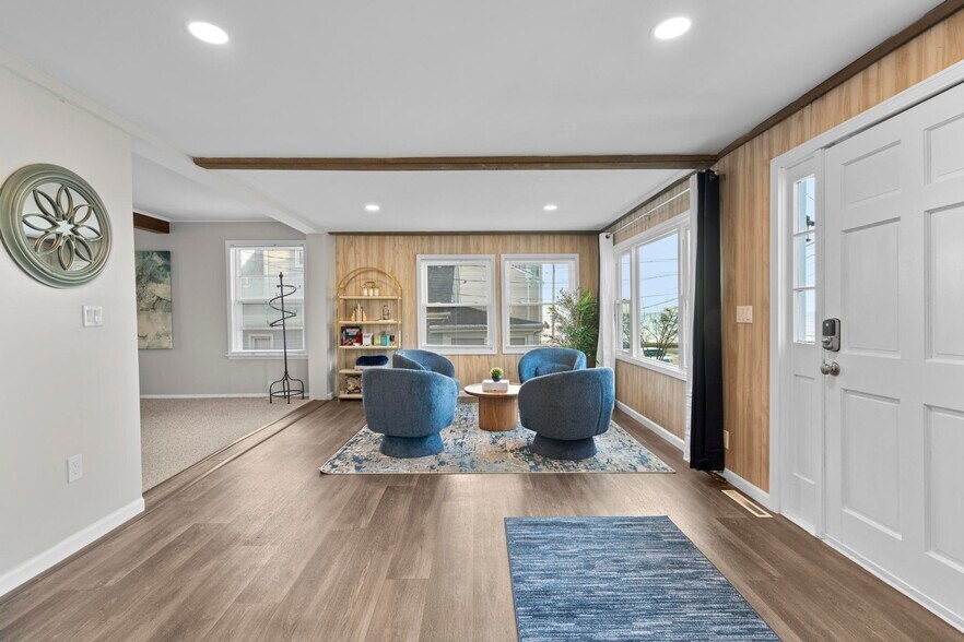 Building Photo - 11 Seaview Ave