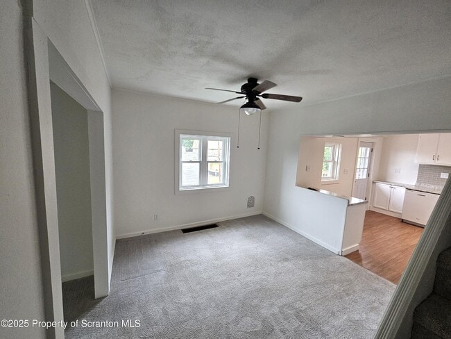 Building Photo - 2103 Hollister Ave