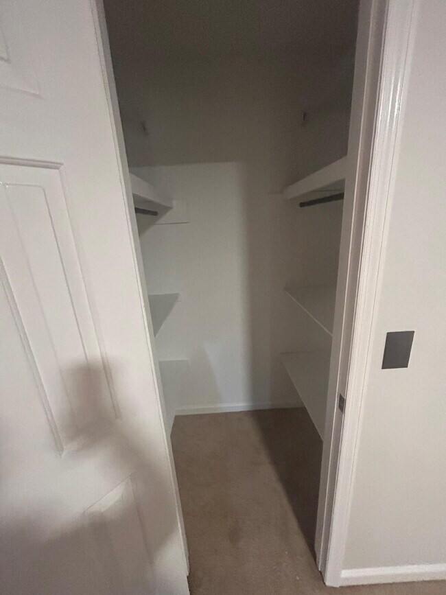 Building Photo - Private Room for Rent in a Shared Home!