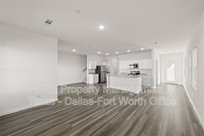 Building Photo - 241 Berthe Ct