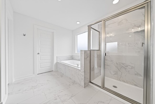 Building Photo - 7060 Sutton Dr