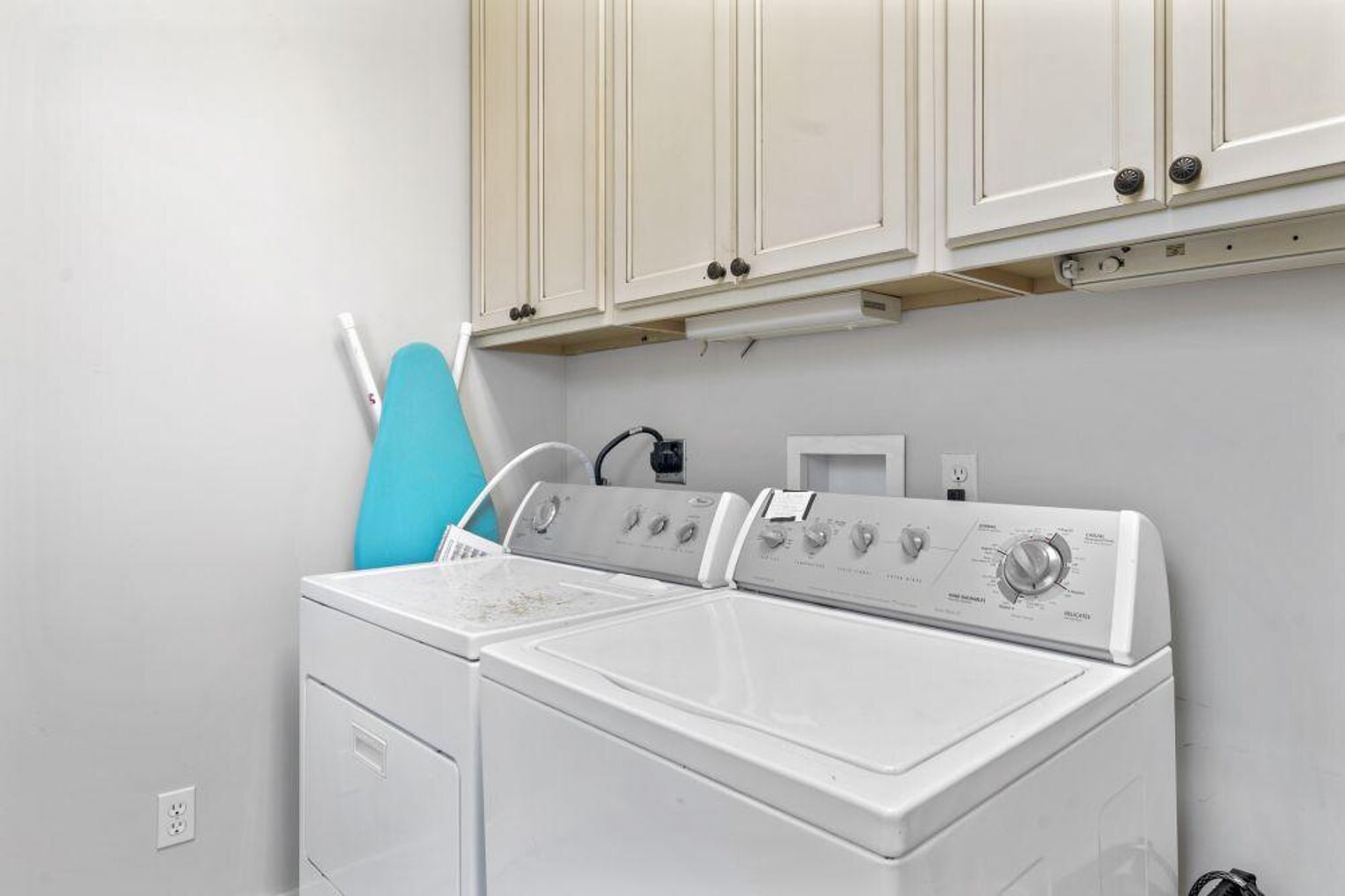 Building Photo - 15 Meeting St