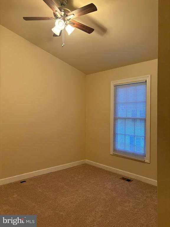 Building Photo - 5713 Wood Creek Ln