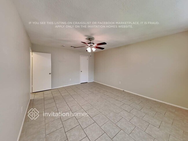 Building Photo - 16511 Forest Bend Ave