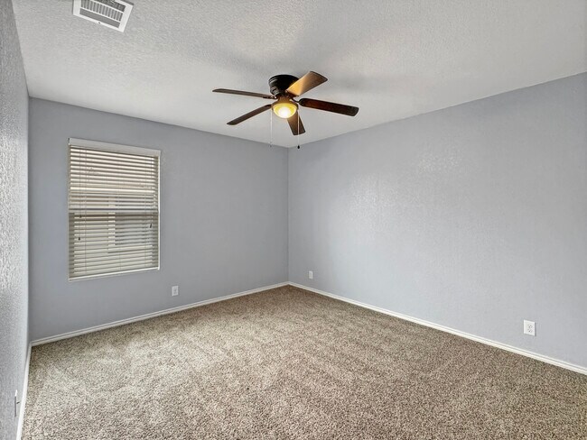 Building Photo - 1826 Strawhouse Way