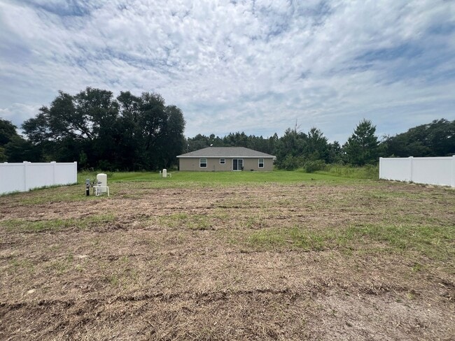 Building Photo - Beautifl Bedroom / 2 Bath Home in Ocklawaha!