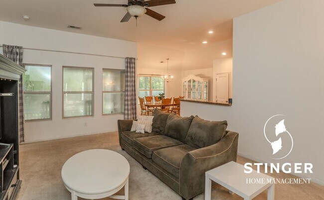 Building Photo - 22 Oleander Dr