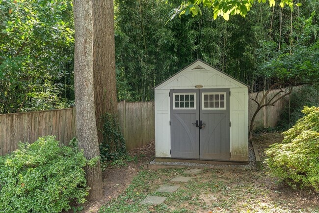 Building Photo - 5806 Conway Rd