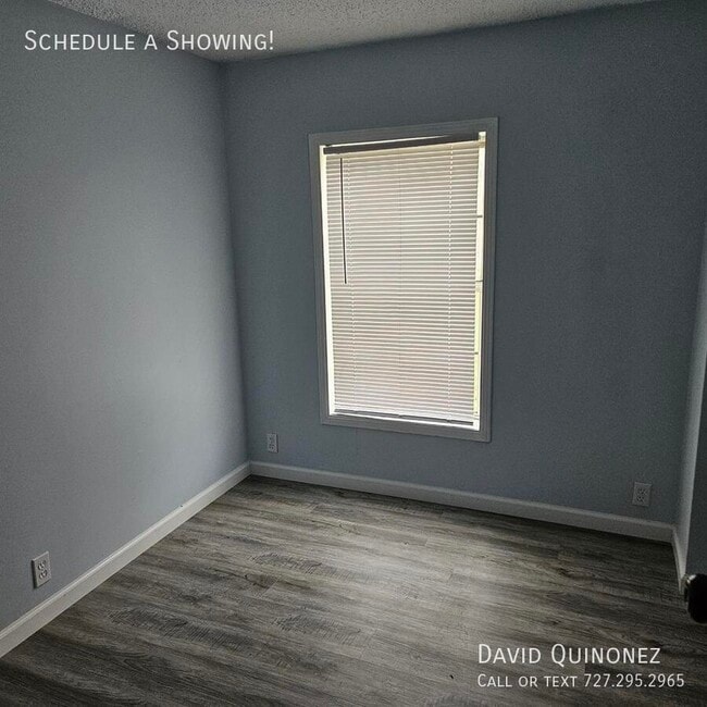 Building Photo - 2737 W Washington Center Rd