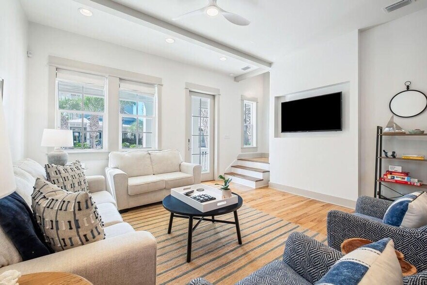 Building Photo - 110 E Blue Crab Loop