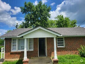 Building Photo - Nice 3 bedroom 1 bath in heart of Woodbury